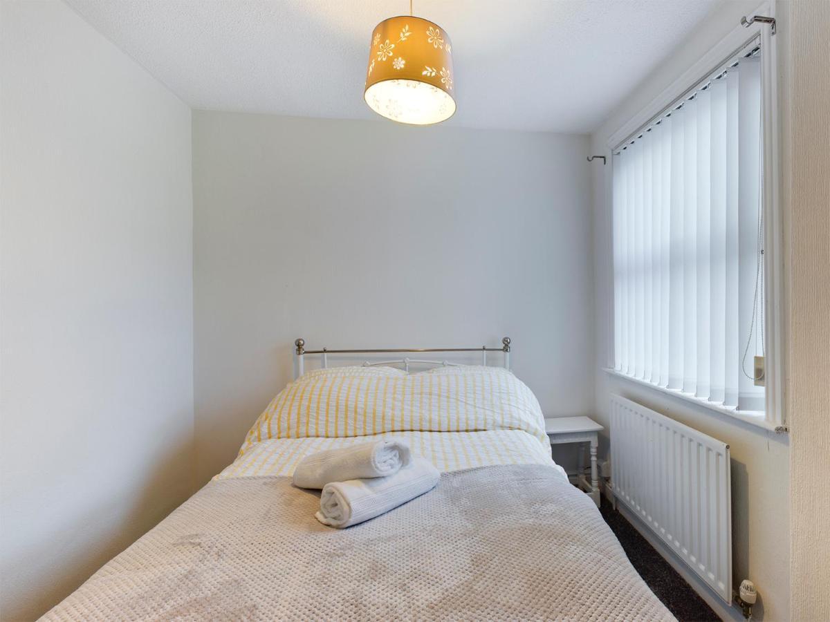 Cheerful 3 Bedroom Home With Free Parking And Wifi 切斯特 外观 照片