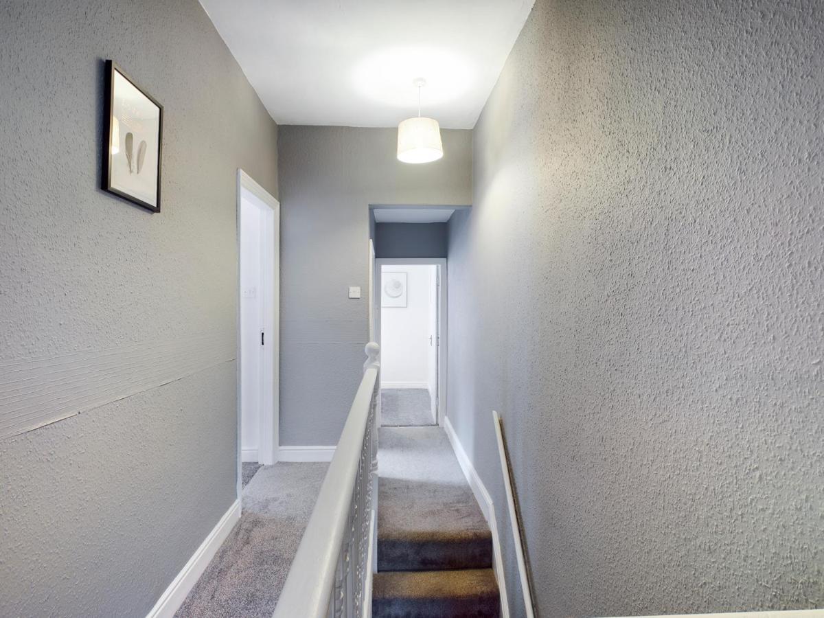 Cheerful 3 Bedroom Home With Free Parking And Wifi 切斯特 外观 照片